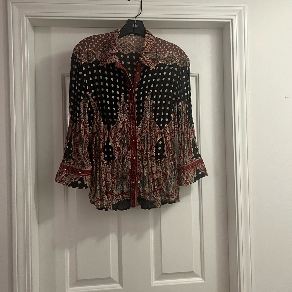 Western style Blouse with snap buttons black burgundy and white